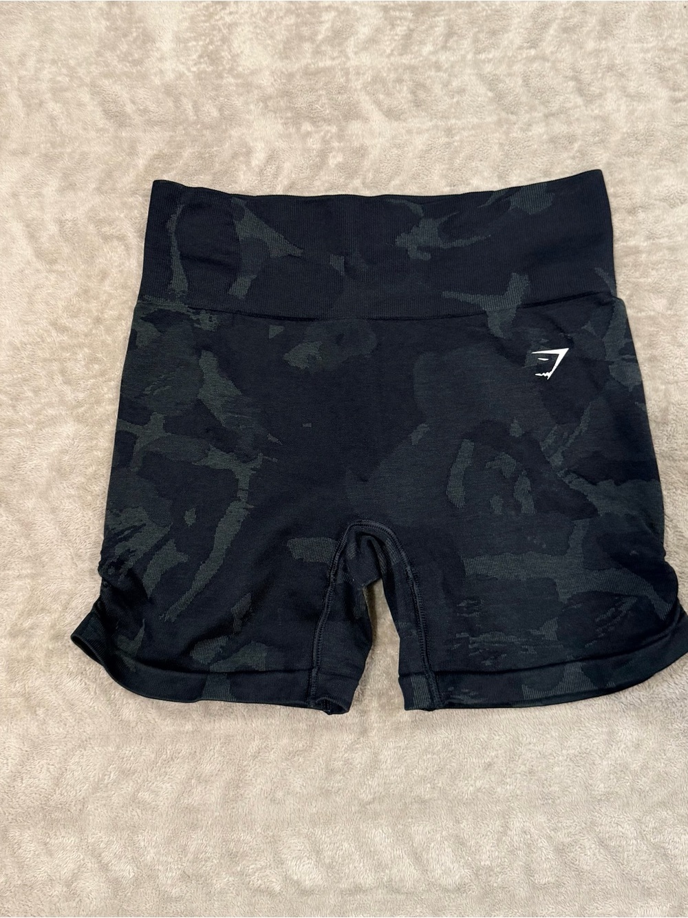 Gymshark Charcoal Camo Seamless Workout Shorts Size Medium Athletic Gym
